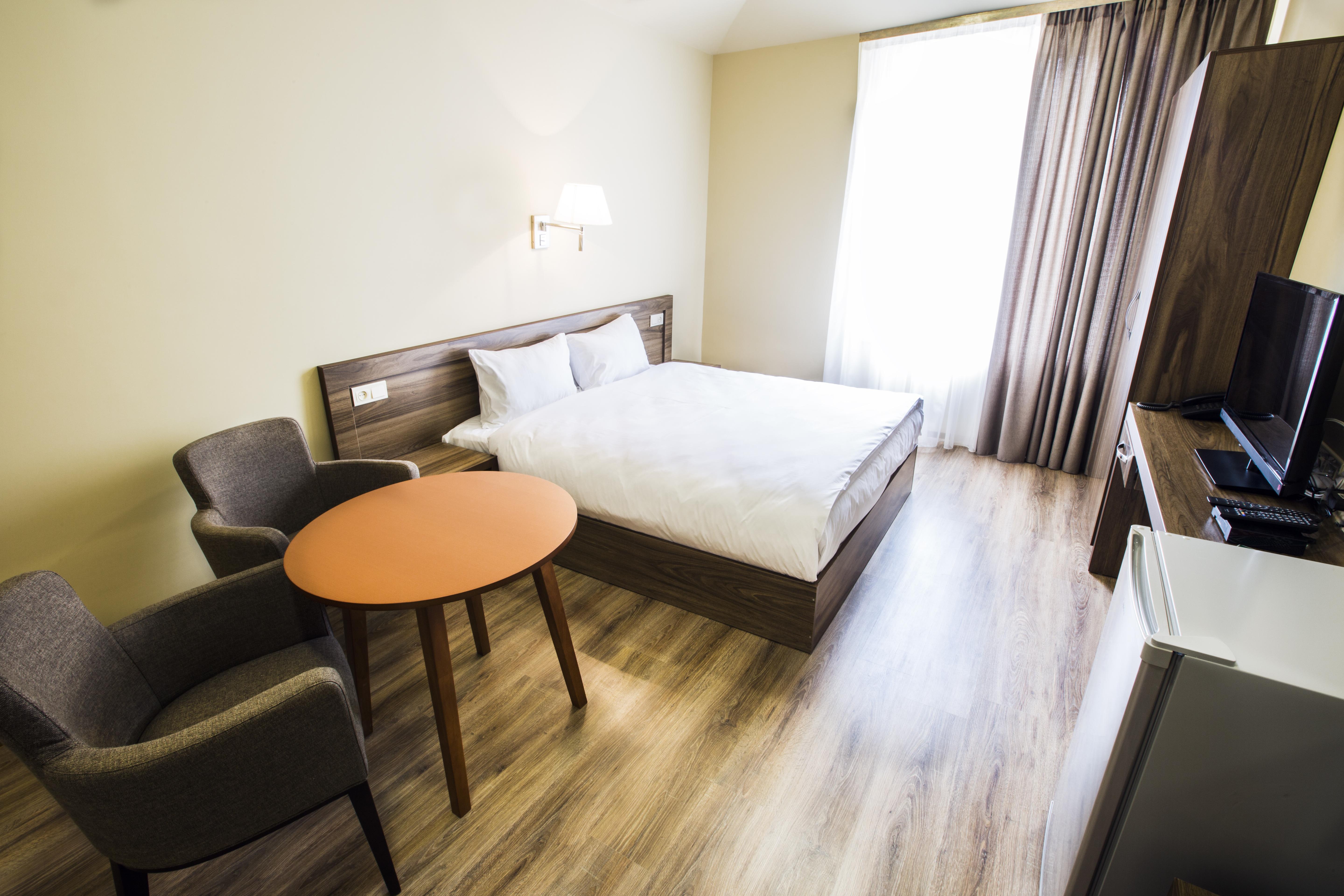 Yerevan Deluxe Hotel Exterior photo