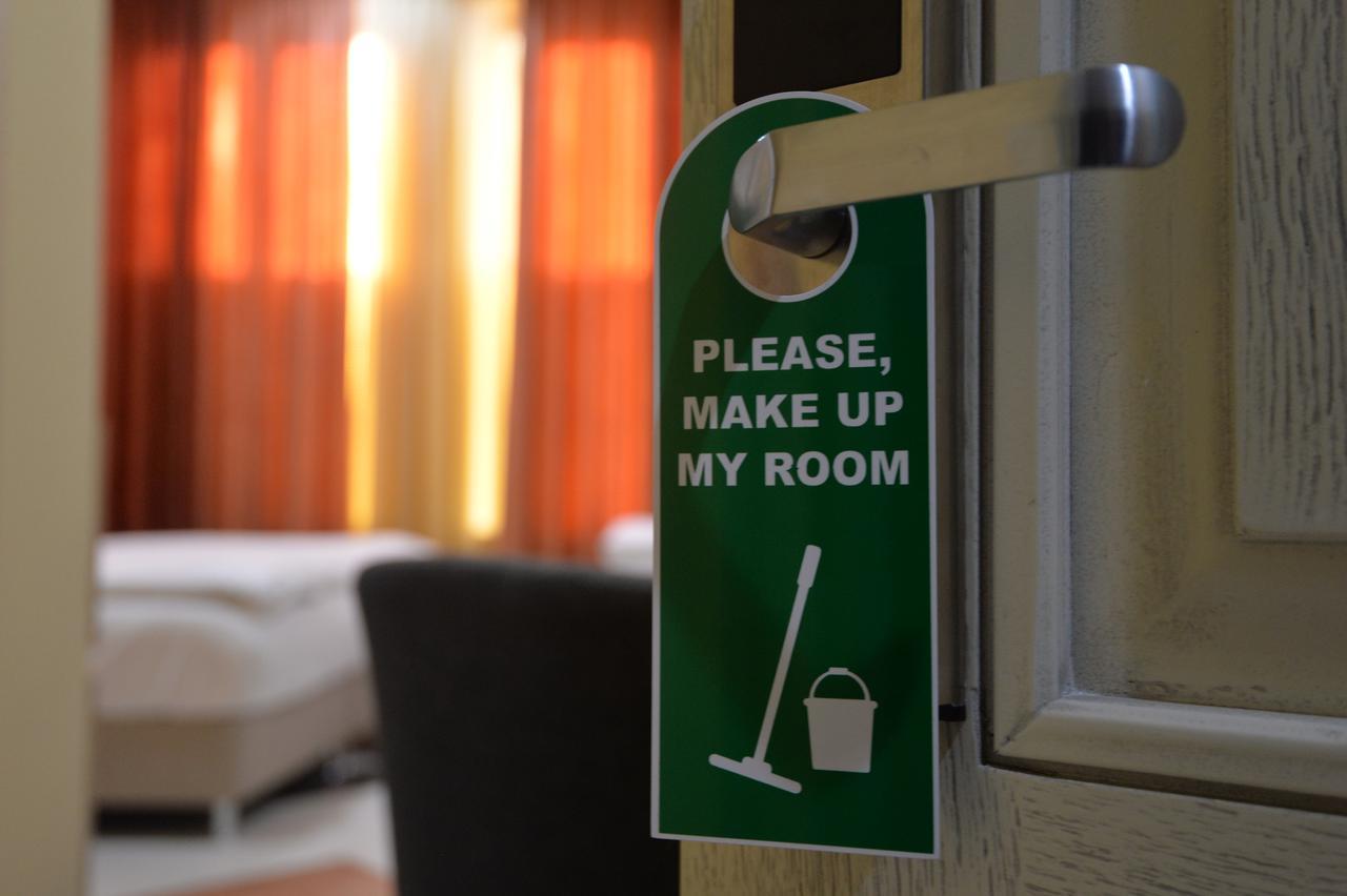 Yerevan Deluxe Hotel Exterior photo