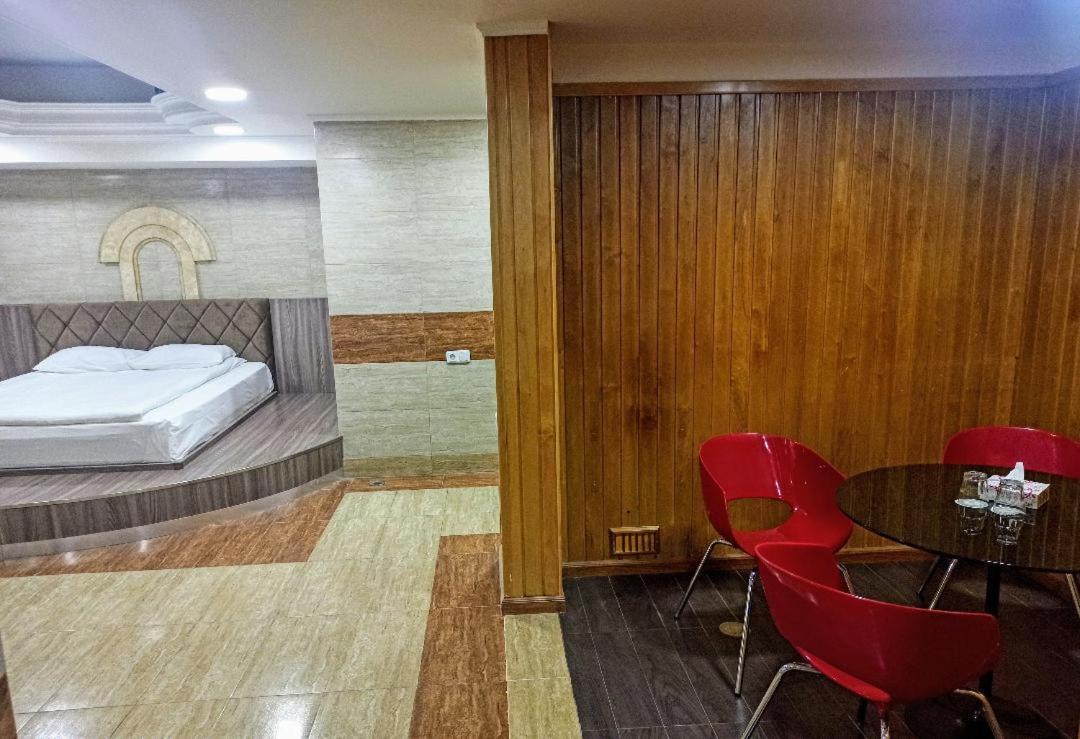 Yerevan Deluxe Hotel Exterior photo
